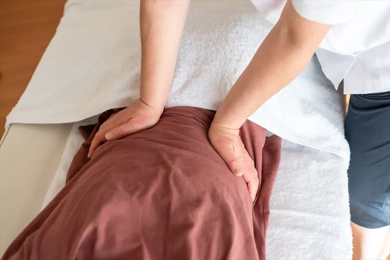 腰を痛めた時に安静にする期間は？