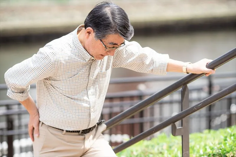 腰の痛みを放置するとどうなる？